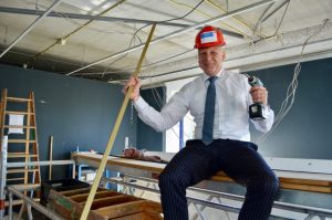 EenzetCarwash start bouw Expierence Centre