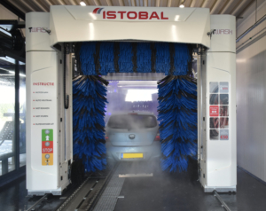 Auto in de Istobal rollover carwash in Duiven